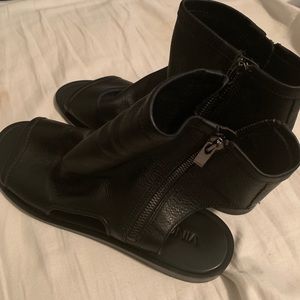 Brand new lambskin leather designer sandal